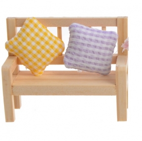Dekoracyjna aweczka z poduszkami 1szt. 8x3,5x6cm