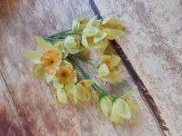 Kwiaty materiaowe onkile narcyz 12szt.